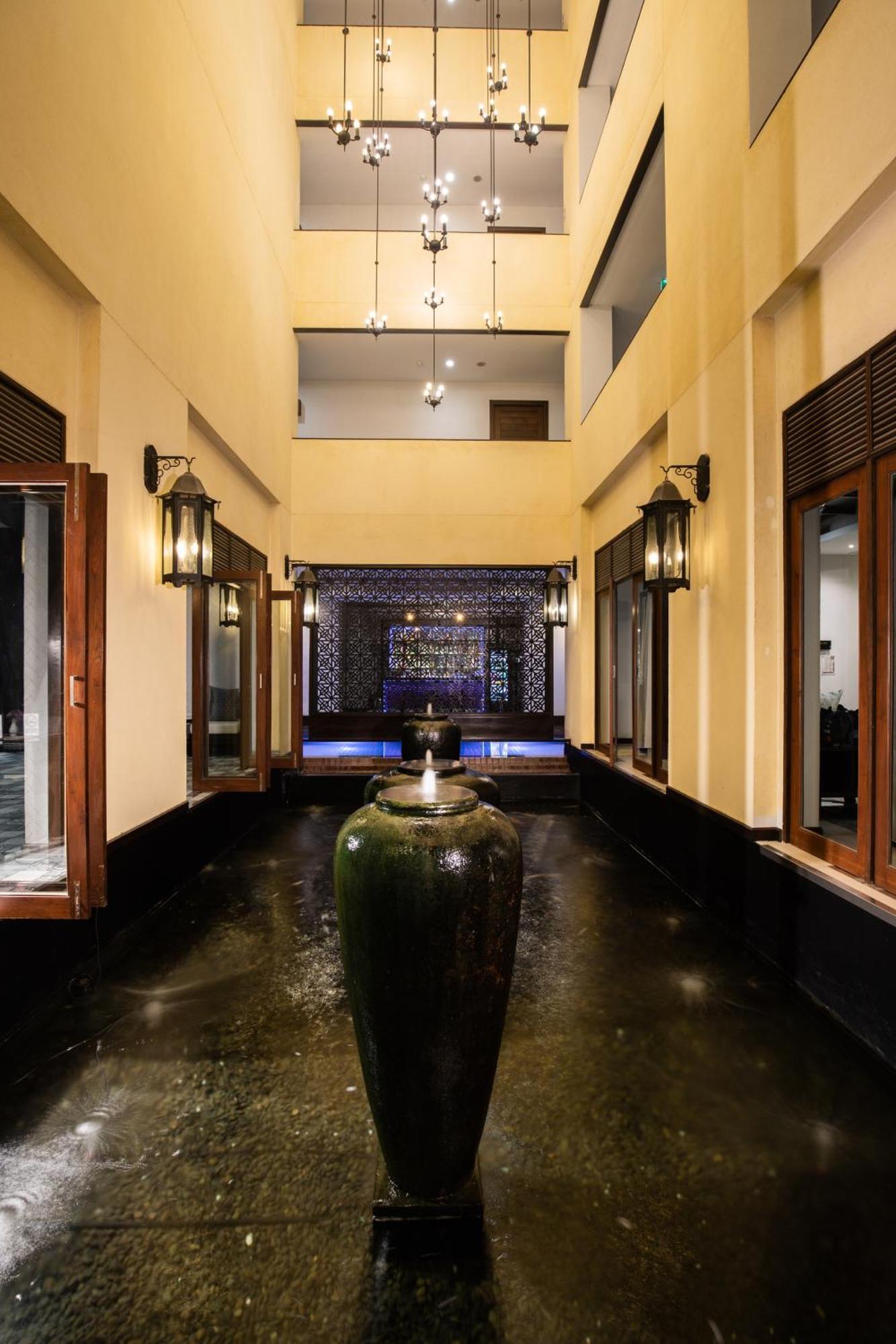 De Chai Colonial Hotel & Spa - Sha Plus Чиангмай Екстериор снимка