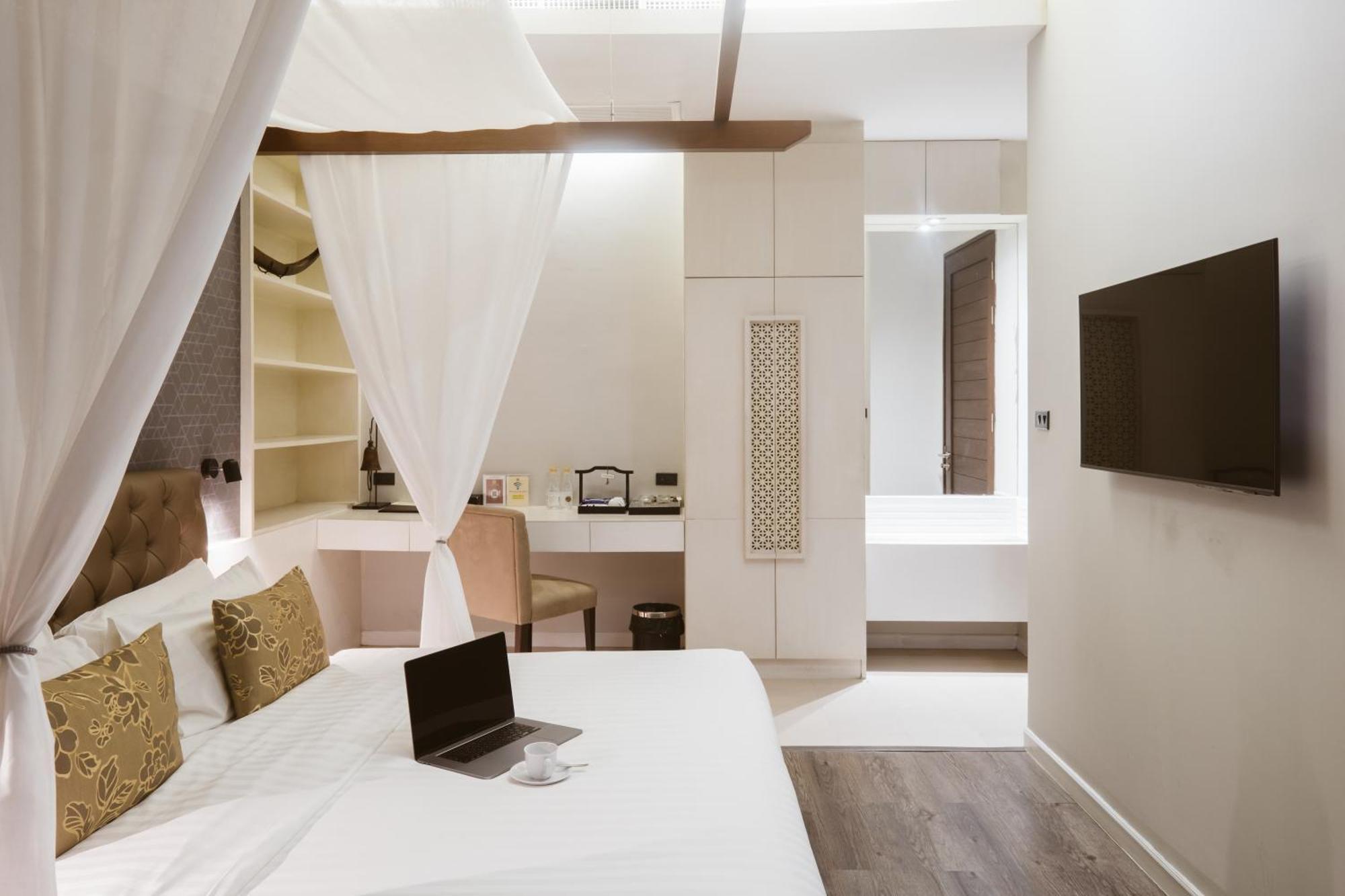 De Chai Colonial Hotel & Spa - Sha Plus Чиангмай Екстериор снимка